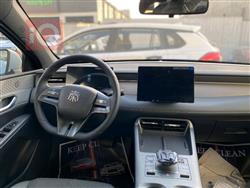 بی وای دی Qin Plus